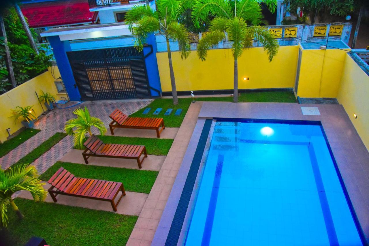 Grand Royal Villa Negombo Exterior foto