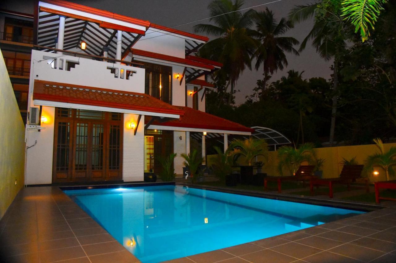 Grand Royal Villa Negombo Exterior foto