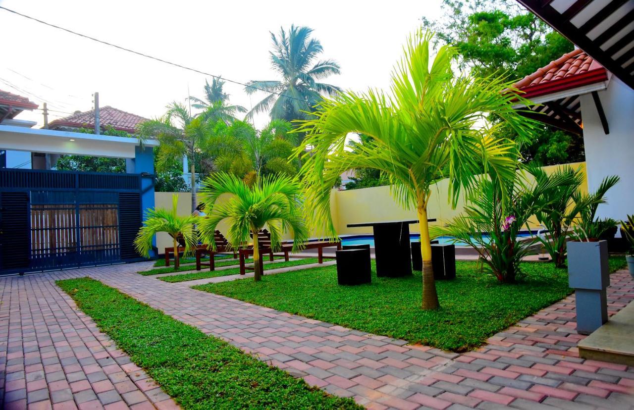Grand Royal Villa Negombo Exterior foto
